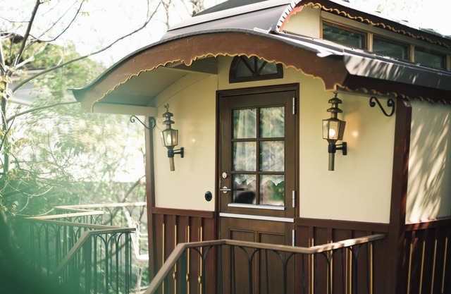 Mobile Home 'Camping Passeier Glamping Rubinia' with Mountain View, Shared Pool and Wi-Fi