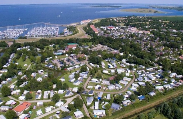 Mobile home for 4 guests with 42m² in Burgh-Haamstede (126845)