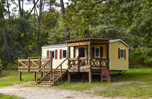 Mobile home near a fishing pond