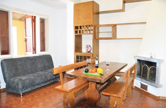 Mobile Home by Lake Trasimeno with Pool
