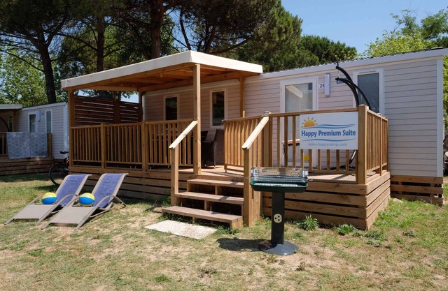 Mobilehome mit Terrasse und Klimaanlage