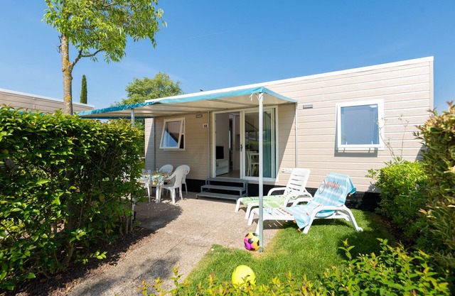 Mobilehome with garden and air conditioning