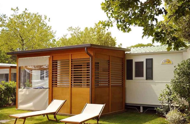 Mobilehome with air conditioning
