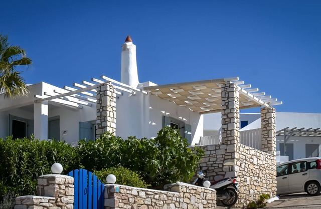 Modern Greek Villa - Near Golden Beach/Loladonis Beach