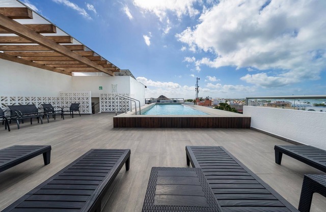 Modern 1 BR Condo w/Ocean View Infinity Pool