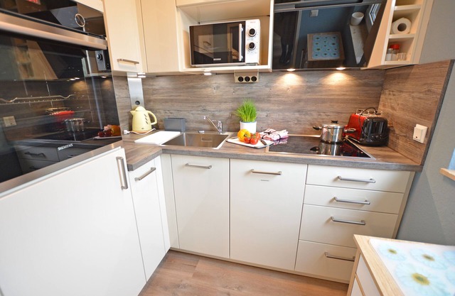 Modern 1-room apartment in the spa area - balcony, Wi-Fi, TV, near the city center