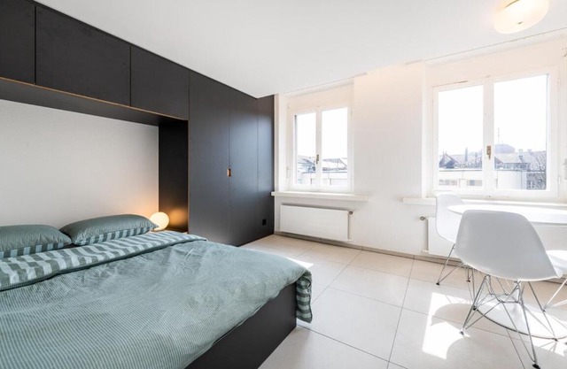 Modern 1 room apartment in district 4