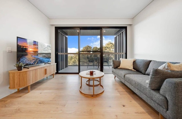 Modern 2-Bed Apartment Near Local Shops