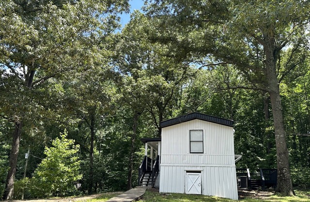 Modern 2 bed Home 10 mins from Dtown Gainesville