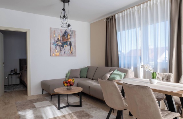 Modern 2-Bedroom Apartment Kona - Free Parking & Self Check-In