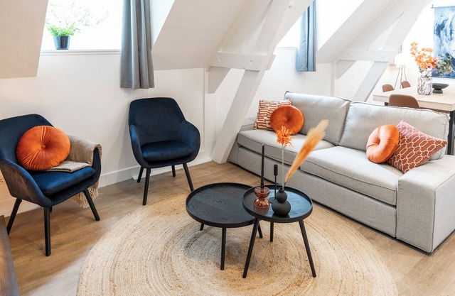 Modern 2-bedroom apartment in Tilburg with a luxury kitchen and shared garden