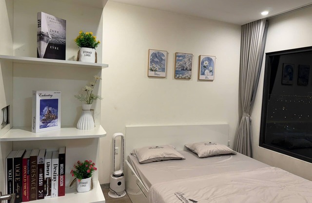 Modern 2-Bedroom Apartment | Having Pool & Gym | Vinhomes Ocean Park