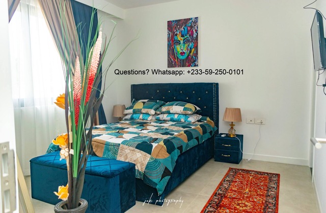 Modern 2 Bedroom APT w Pool Gym, 24 7 Security - Opposite Kozo, Clan 7