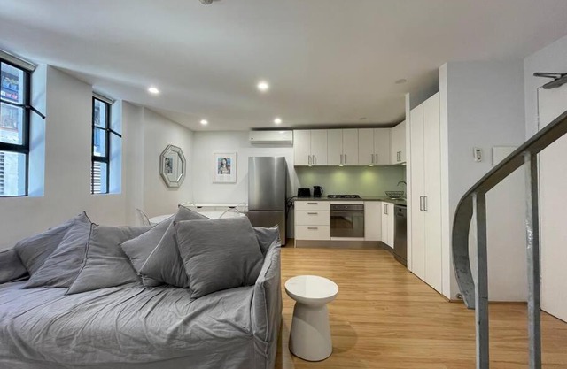 Modern 2 Bedroom Warehouse Conversion