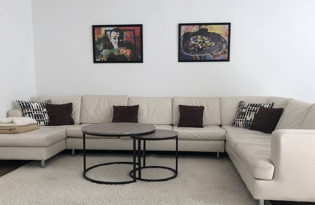 Modern 2-room 66sqm apartment, kitchen, bathroom