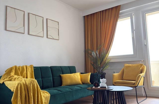 Modern 2-room-apartment, central, stylish, WLAN, parking lot, ideal for 4 pers.