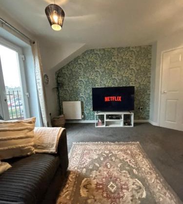 Modern 2Bed Netflix & Free Parking Telford Gem