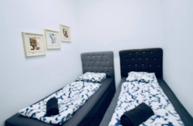 Modern 2BR Apt. Ideal for Families & Long Stays