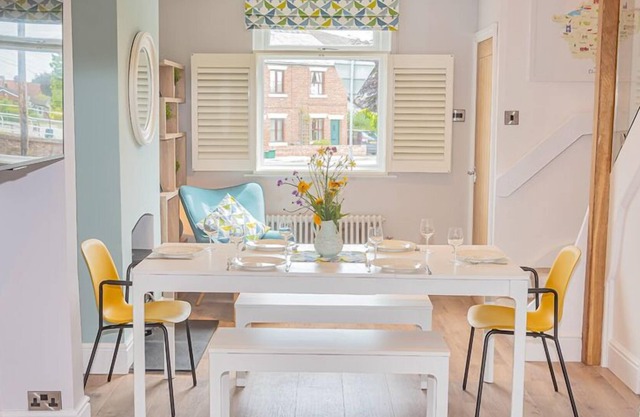 Modern 3-Bed House on Tarporley High Street