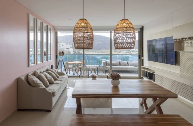 Modern 3 Bedroom Beachfront Apartment at Samaria