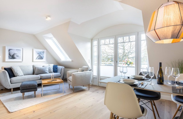 Modern 3-room vacation apartment for up to 4 people with balcony.