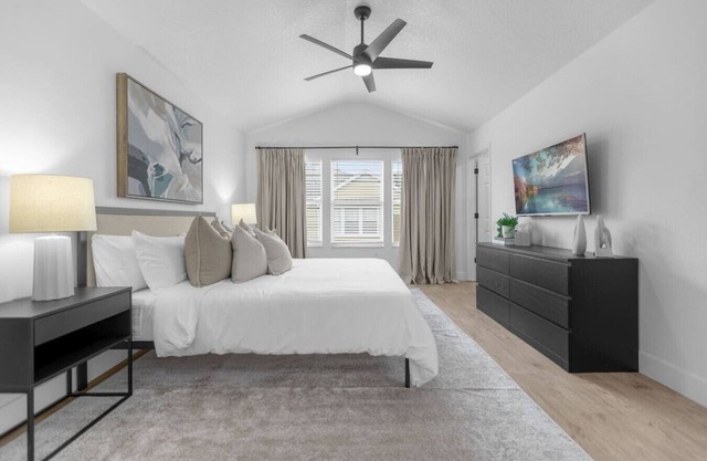 Modern 3BR/3BA home in Prime Winter Park Location