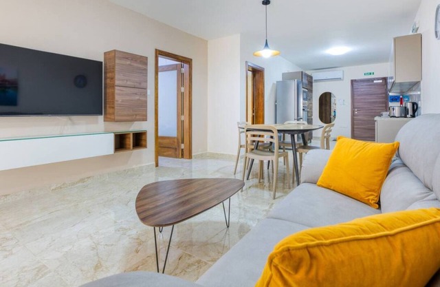 Modern 3BR Apt close to Sliema's Promenade