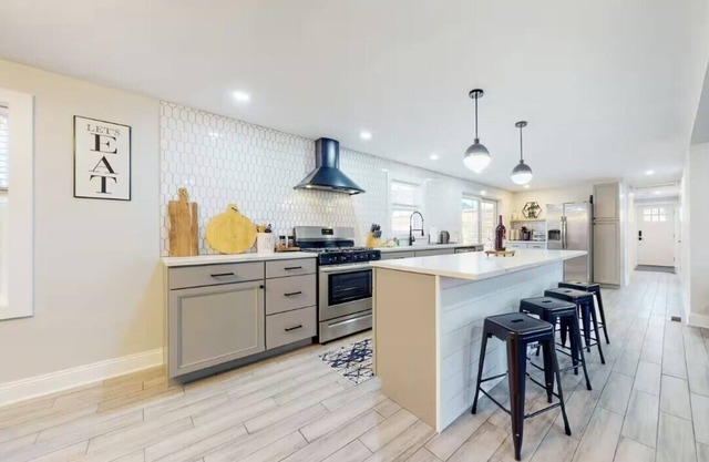 Modern 3BR Getaway with Hot Tub, Deck & Entertainment in Long Pond