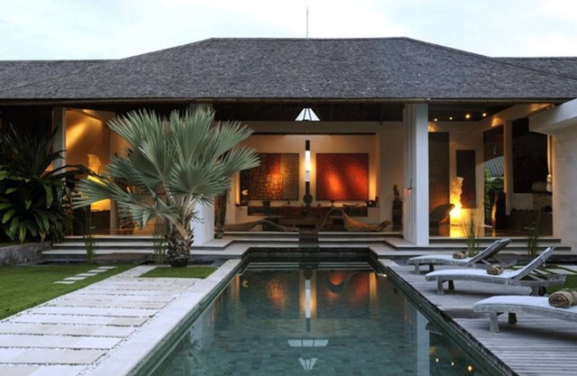 Modern 3BR Villa Set In The HEART Of Seminyak - W/Private Pool!