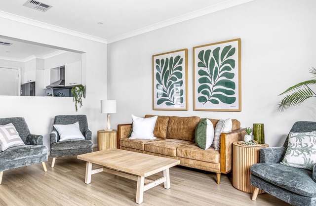 Modern 4-Bed Home Close to Beach in Barrack Point