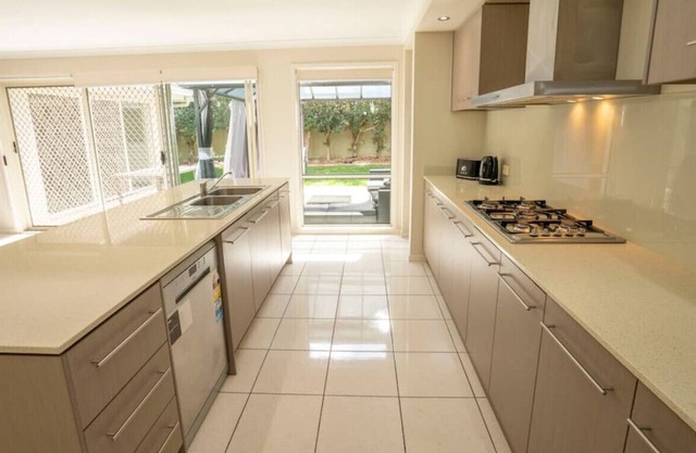 Modern 5 Bedroom Home