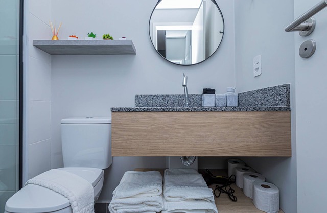 Modern and complete studio | Close to the subway & consulate