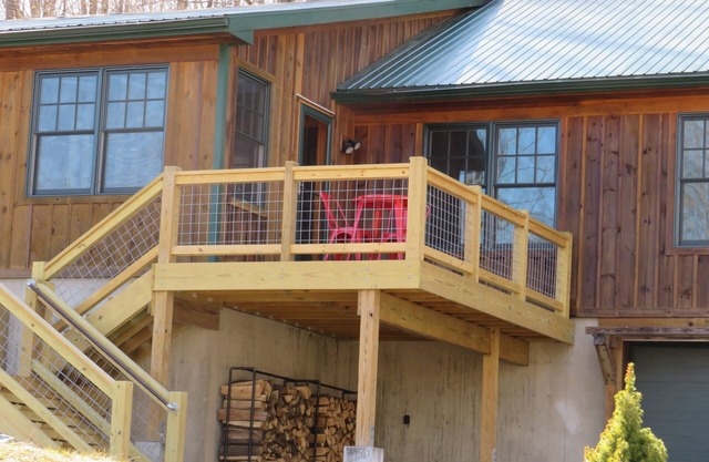 Modern ADK Cabin - 1/2 mile to beach, kayaks + paddle boards + fire pitn