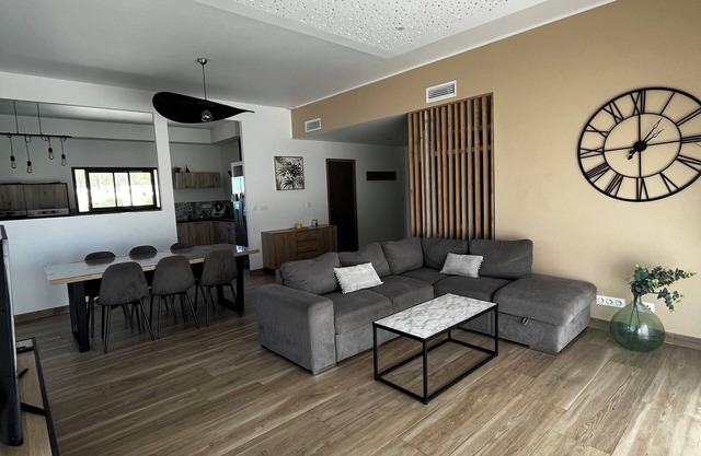 Modern air-conditioned villa with swimming pool