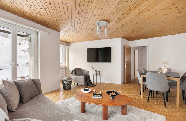 Modern Alpine Stay, Terrace, Central Davos