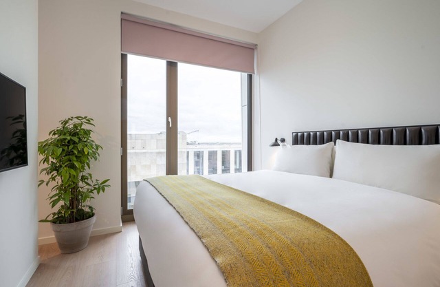 Modern and Accessible: Experience Amsterdam in Comfort, Near Museum Square