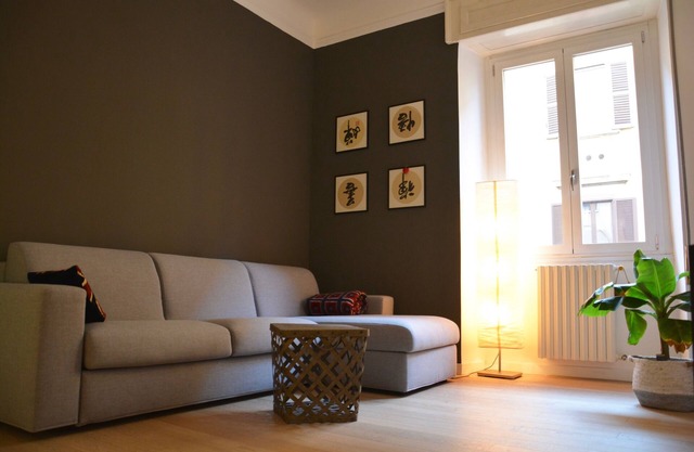 Modern and bright one-bedroom apartment.