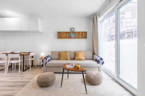 Modern and Cozy flat with Balcony