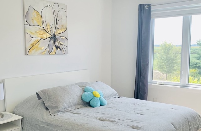 Modern and Cozy three bedroom home