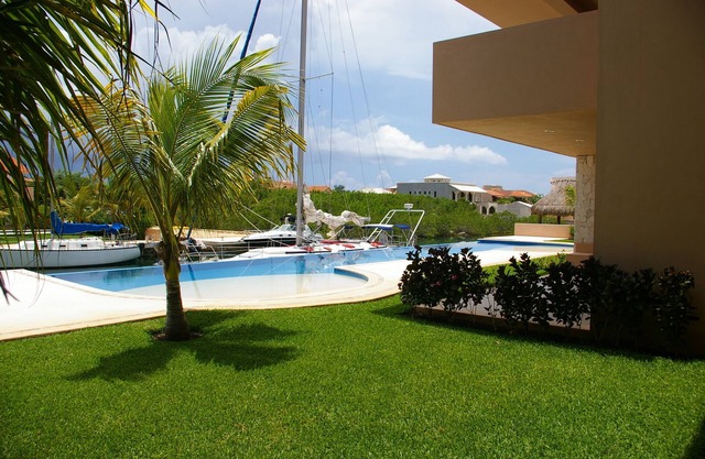 Modern and luxurious waterfront condo with ocean views!