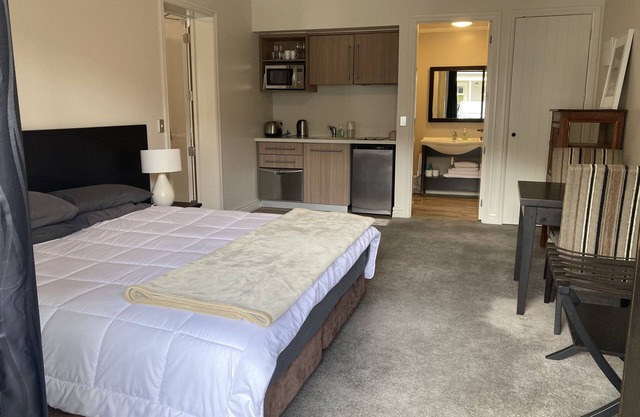 Modern and spacious studio apartment in the beautiful Cardrona Valley