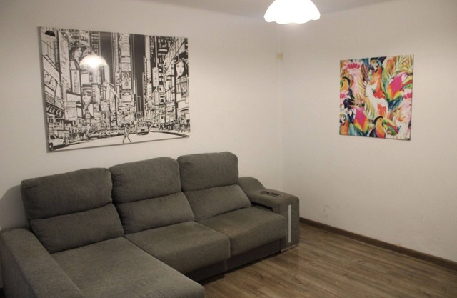 MODERN APARTMENT NEAR BARCELONA
