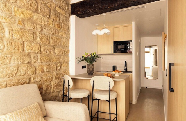Modern apartment -AC-1BR-4P-Panthéon