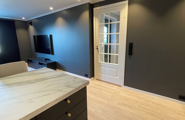 Modern apartment - car included