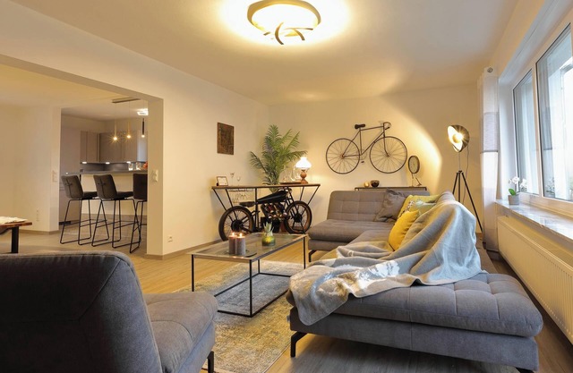 Modern Apartment "Zweiradparadies" with Wi-Fi, Terrace & Garden