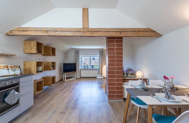 Modern Apartment "Linde" with Lake View, Mountain View, Garden & Terrace