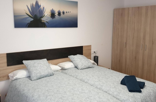 Modern Apartment for 6 in Jaca Center, Near Cathedral