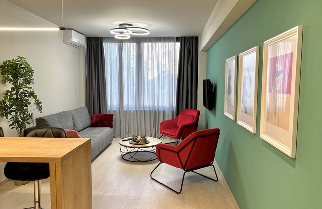 Modern apartment in the city center and the very heart of nightlife