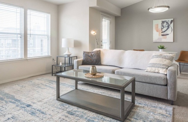 Modern Apartment in Prime Location (ID3947)