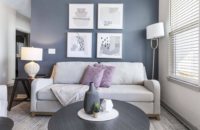 Modern Apartment in Prime Location (ID8934X83)